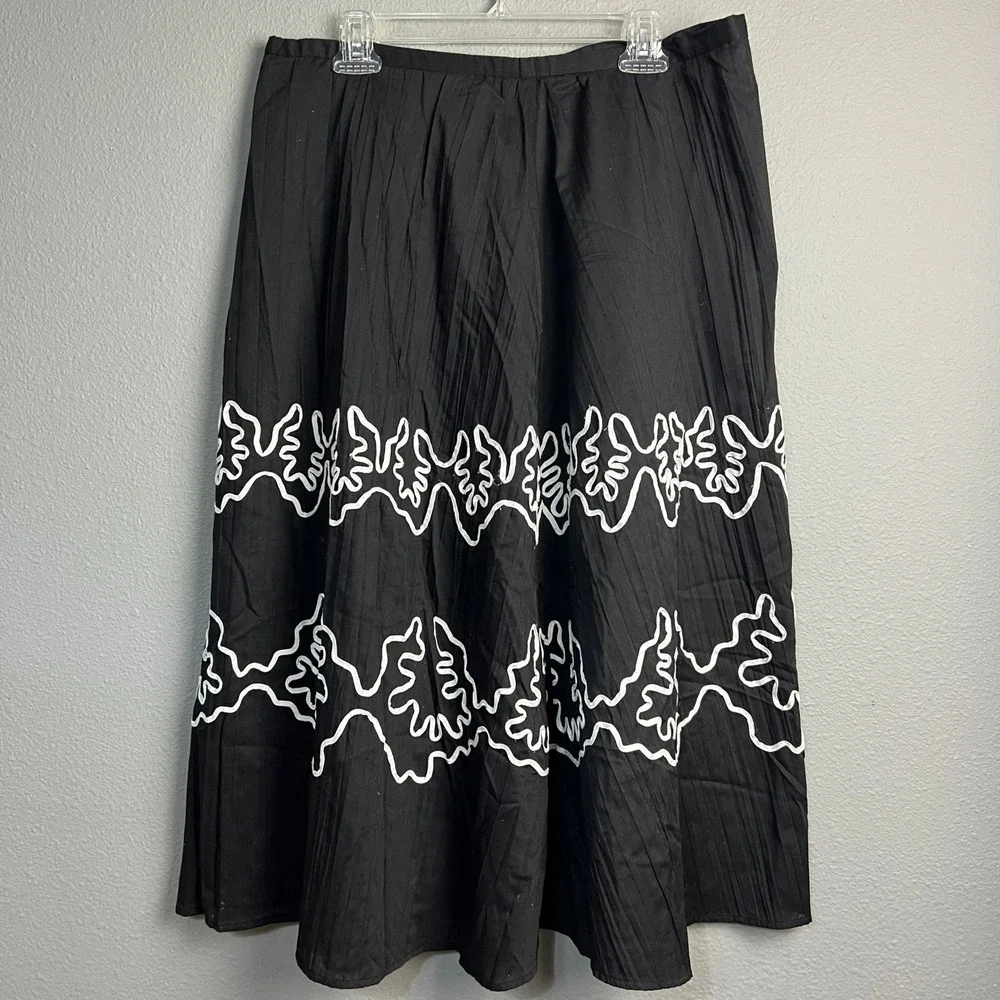 Napa Valley Black Midi Skirt Sz 16 White Embroidered‎ Embellished A-Line Pleated